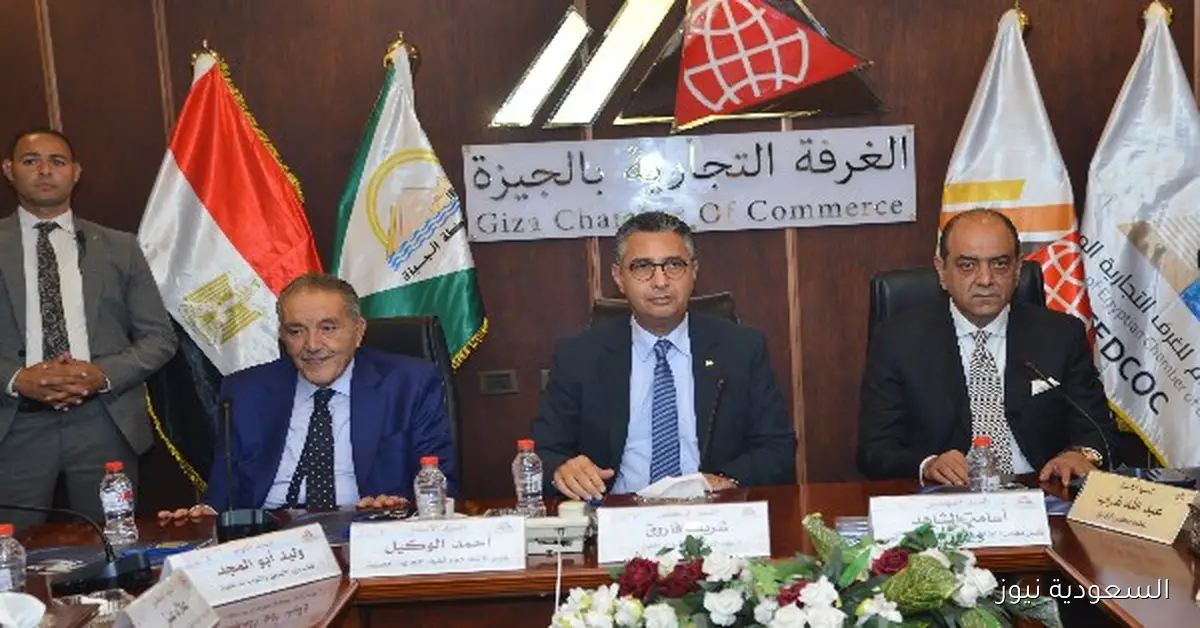 شريف فاروق يلتقي بتجار التموين ويؤكد على جهود تذليل التحديات لدعم استقرار الأسواق