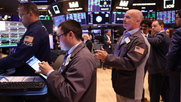 أسهم Broadcom تحقق 151 مليار دولار في يوم واحد لتصبح سابع أكبر شركة في العالم