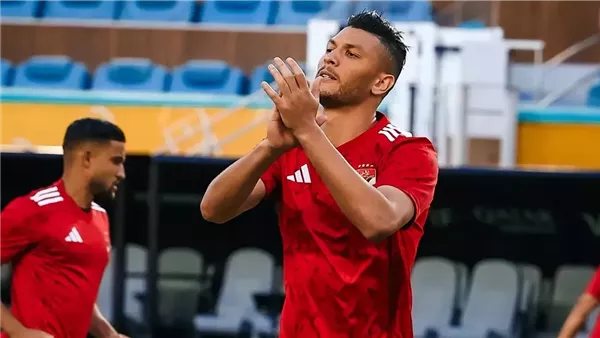 أشرف داري يرفض الانتقال إلى الدوري الليبي ويستعد لاجتماع مرتقب مع اللاعب