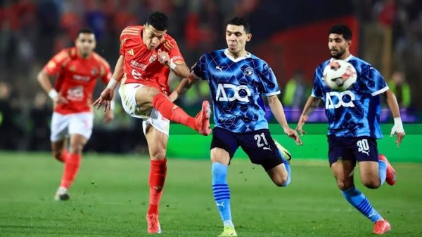 أشرف قاسم: الأهلي يواجه أزمة في الدفاع ويحتاج لمهاجم جديد