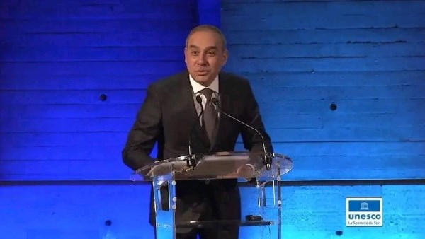 اتفاق إيقاف الحرب في غزة يعزز فرص السلام وفقًا لسفير مصر بباريس