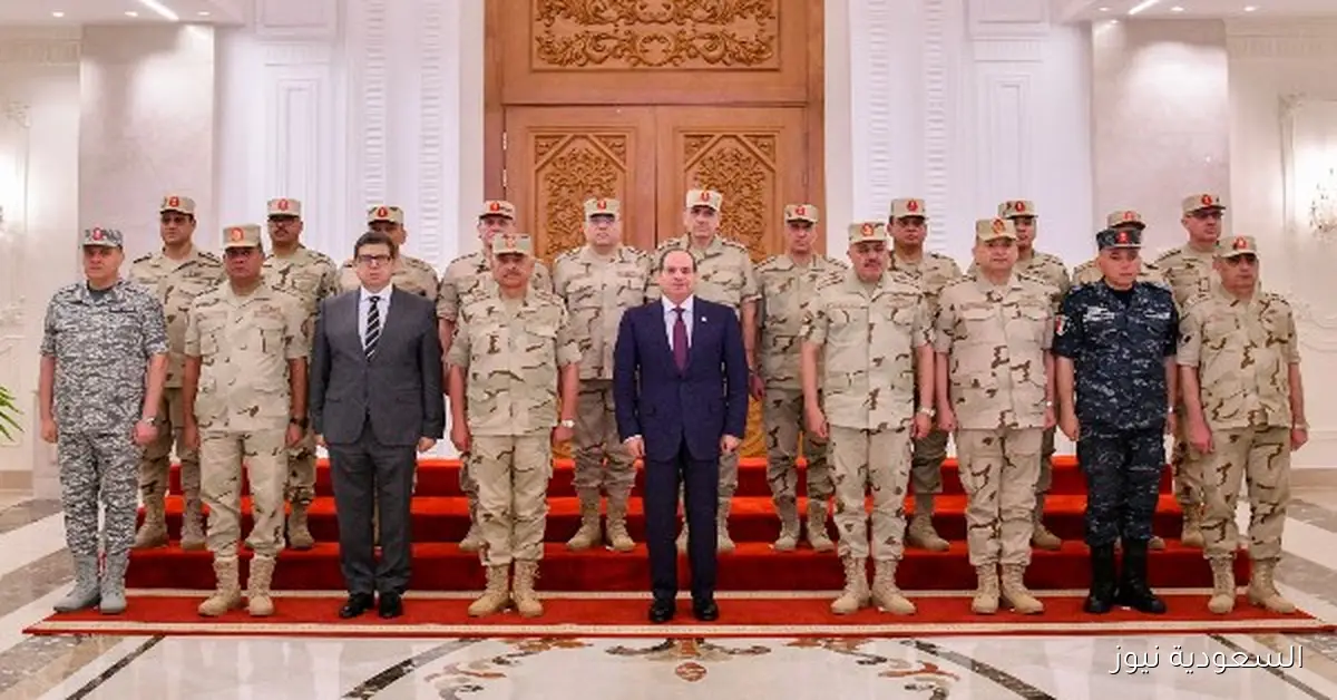 اجتماع الرئيس السيسي مع المجلس الأعلى للقوات المسلحة لمناقشة التحديات الأمنية الوطنية