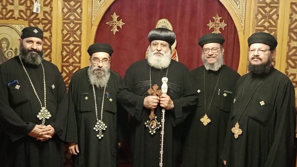 اجتماع الفلك في حدائق حلوان بحضور الأنبا ميخائيل