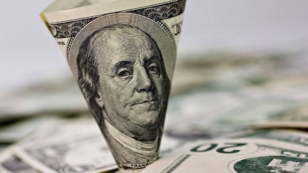 ارتفاع مفاجئ في أسعار الدولار يتجاوز 48 جنيهاً اليوم الأحد