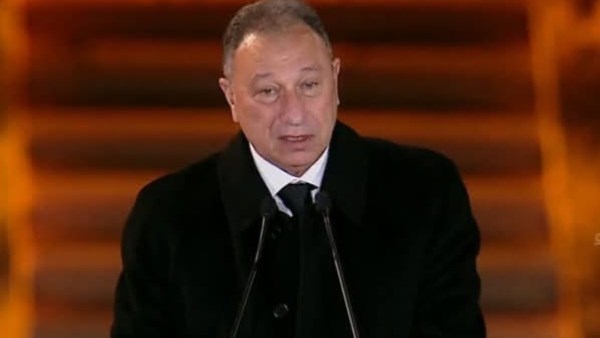 الخطيب يساند بعثة الأهلي قبل مباراة إيجل نوار البوروندي