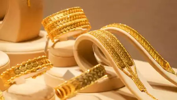 الذهب يستمر في الانخفاض.. اكتشف سعر عيار 21 الحالي في مصر