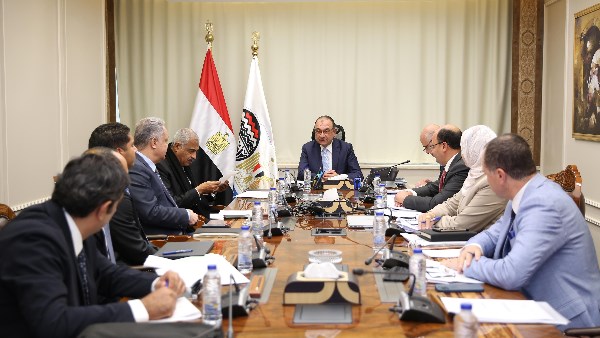 الشراكة بين الكيانات الوطنية في القطاعين العام والخاص لتعظيم العائد من الأصول في قطاع الأعمال