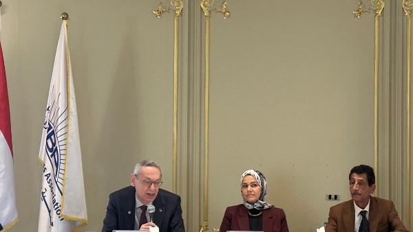 الضرائب: استراتيجيات فعّالة لتجاوز التحديات وتعزيز الثقة مع مجتمع الأعمال