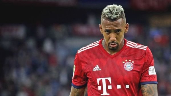 بايرن ميونخ يغير رأيه بشأن تعيين بواتينج بعد احتجاجات الجماهير