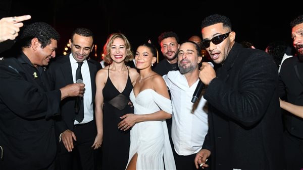 بعد إعلان زواجهما.. ظهور منة شلبي وأحمد الجنايني في حفل زفاف المخرج هادي الباجوري