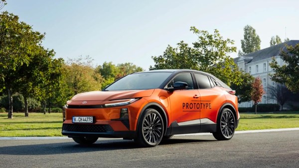 تجربة قريبة مع سيارة تويوتا C-HR+ الكهربائية