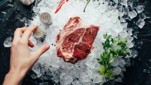 تحديث حول أسعار اللحوم البلدية والمستوردة اليوم الخميس 23 أكتوبر 2025