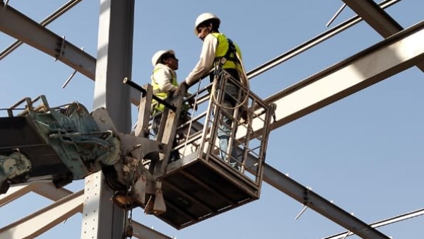 تحرير 32 محضرًا وإيقاف منشأتين بسبب خطر على حياة العمال مع مهلة لـ12 موقعًا