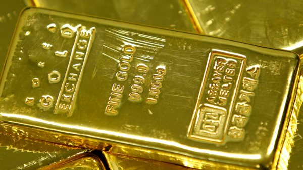 تراجع سعر الذهب العالمي بنسبة 3.1% خلال أسبوع