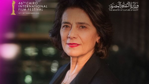 تكريم الفلسطينية هيام عباس بجائزة الهرم الذهبي في مهرجان القاهرة السينمائي