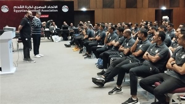 حكام السوبر في انتظار تأشيرات السفر إلى الإمارات