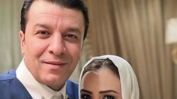 رسالة رومانسية من مصطفى كامل لزوجته في عيد ميلادها