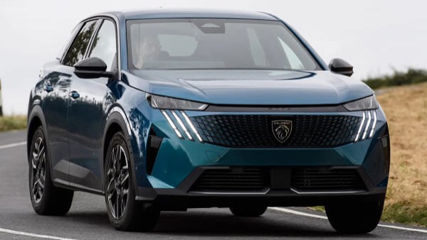 سعر بيجو 3008 أعلى فئة 2025 “كسر زيرو” في سوق المستعمل