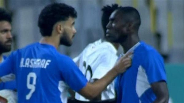 سموحة يقرر خصم واستبعاد بادجي من مباراة المقاولون بعد مشادته مع حسام أشرف