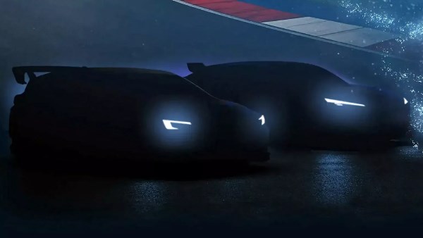 سوبارو تكشف عن أحدث سيارتين STI المرتقبتين من قبل الجمهور