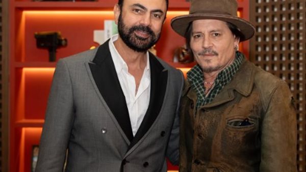 عمل سينمائي جديد أم حضور مهرجان الجونة؟ لقاء مثير مع محمد كريم وجوني ديب