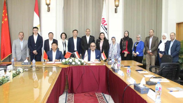 فاكسيرا توقع مذكرة تفاهم مع سي دي بايو الصينية لتعزيز إنتاج اللقاحات