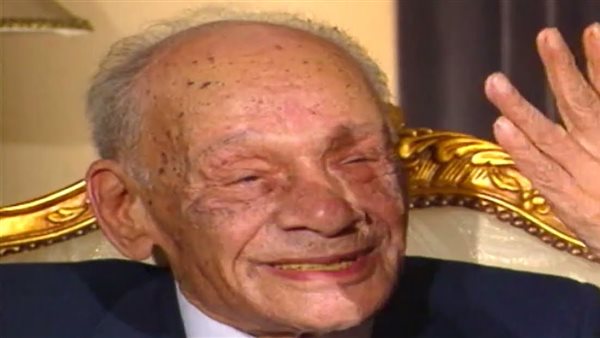 في ذكرى ميلاد الفنان محمد توفيق.. قصة الوسام الذي منحه له جمال عبد الناصر وسُحب منه بسبب مرضه