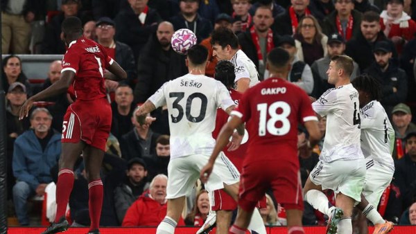 قاهر ليفربول يفوز بجائزة لاعب الأسبوع في الدوري الإنجليزي