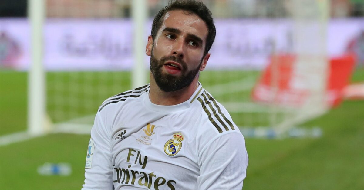 كارفاخال ينتقد رابطة الليجا بسبب إقامة مباراة برشلونة وفياريال في ميامي