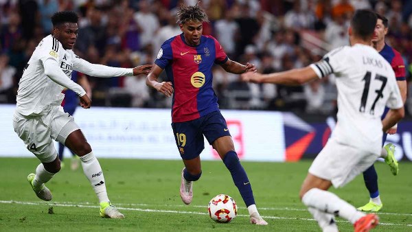 كلاسيكو الأرض: توقيت مباراة ريال مدريد ضد برشلونة في الدوري الإسباني