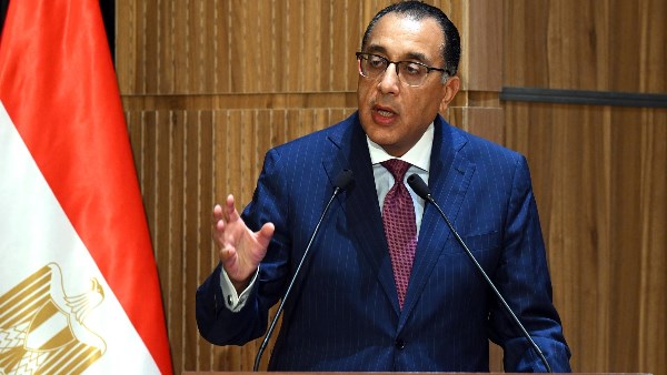 لقاء رئيس الوزراء مع محافظ البنك المركزي