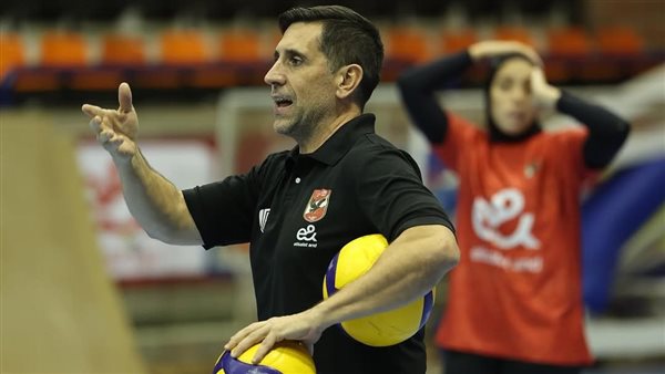 مدرب طائرة الأهلي سيدات بعد الفوز الأول في الدوري: النجاح يحتاج إلى التخطيط والاجتهاد