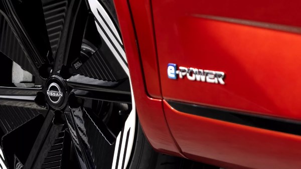 نيسان تسرع في إنتاج أول سيارة رياضية هجينة وإطلاقها قريباً