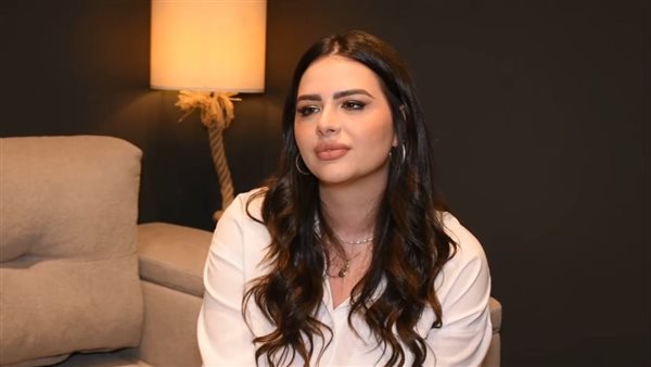 هنادي مهنا تكشف عن أسوأ فستان في مهرجان الجونة ولونه موف.. وتعبّر عن حبها لأغاني أحمد سعد