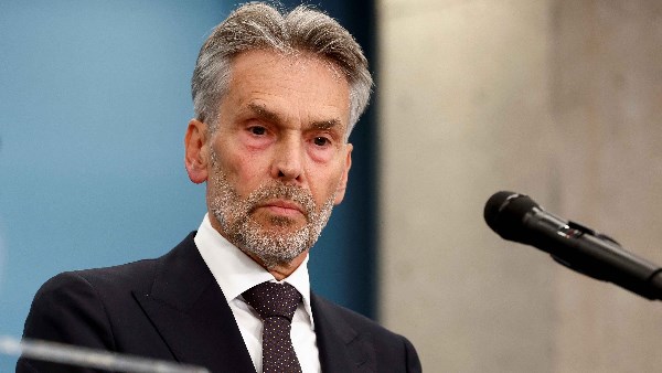 هولندا تدعم البيان الأوروبي لوقف إطلاق النار في أوكرانيا