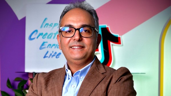 وائل عزت يكشف عن تقنيات حديثة لمحتوى آمن على تيك توك وتفاصيل الشراكة في افتتاح المتحف المصري الكبير