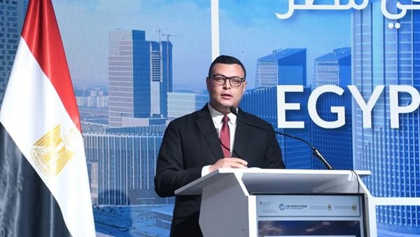 وزير الإسكان يعلن عن خطط لتوسيع تركيب عدادات مياه مسبقة الدفع في المدن الجديدة