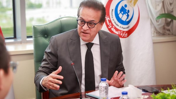 وزير الصحة يعلن عن إنشاء مراكز تدريب متطورة للجراحة الروبوتية عن بُعد في مصر