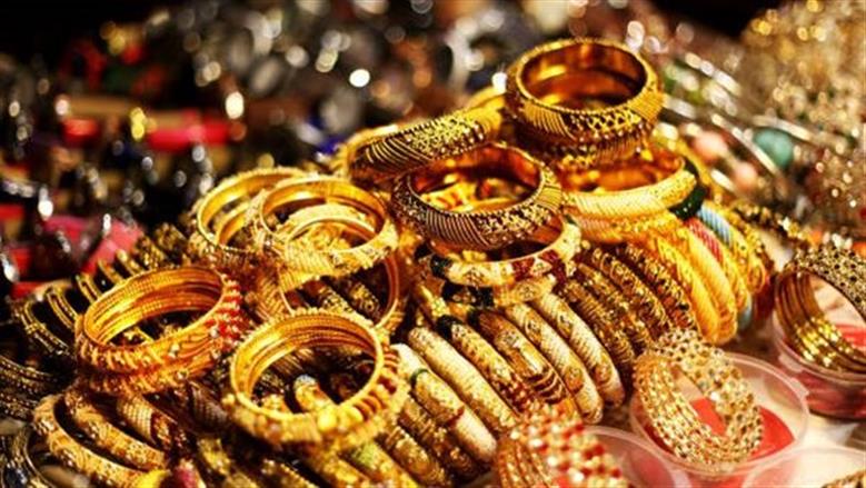 الدولار يؤثر على أسعار الذهب عالمياً.. تحديث جديد في محلات الصاغة اليوم الجمعة عاجل