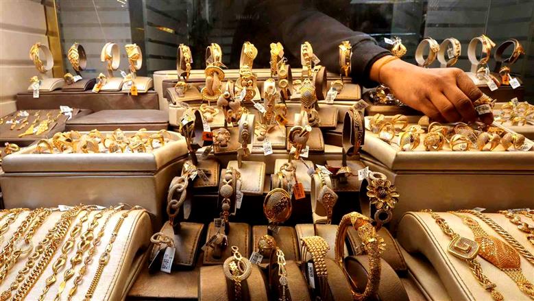 انخفاض آخر.. تحديث أسعار الذهب اليوم الجمعة 21-11-2025 خلال منتصف التداولات