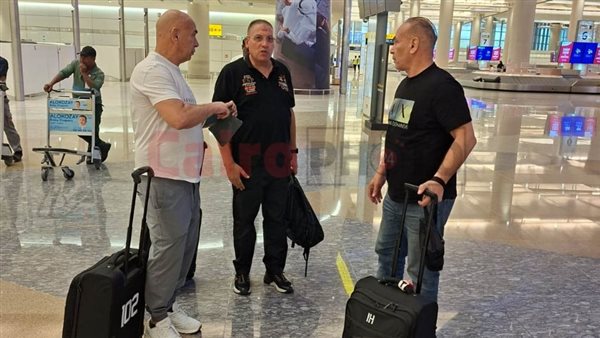 جهاز منتخب مصر يصل الإمارات لمتابعة مباريات السوبر المصري