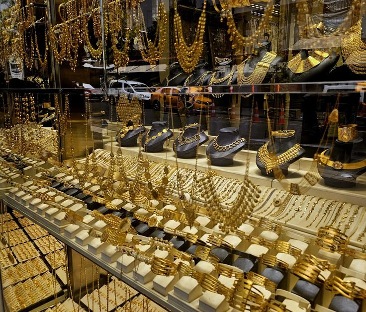 سعر الذهب عيار 21 في مصر اليوم السبت 15 نوفمبر 2025 بدون احتساب المصنعية.. آخر تحديث