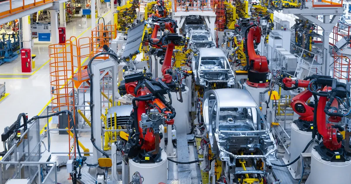 مصر تسعى لإنتاج 100 ألف سيارة سنويًا.. خطوة جديدة نحو تطوير صناعة السيارات