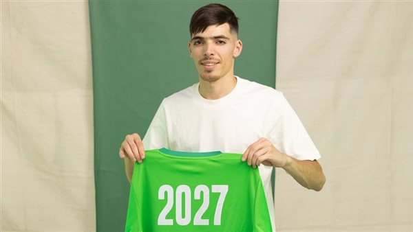 عبد الرحيم دغموم يتصدر قائمة منتخب الجزائر الثاني لمواجهة منتخب مصر في كأس العرب