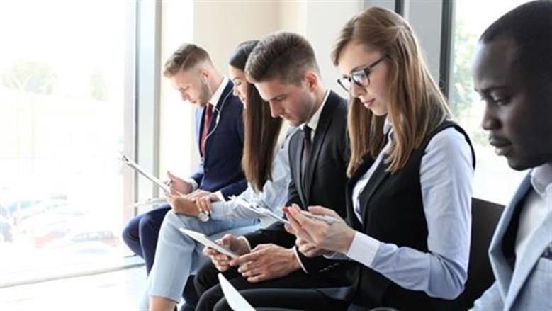 فرص عمل جديدة من خلال منصة الوظائف الحكومية، التفاصيل والشروط والتخصصات المطلوبة