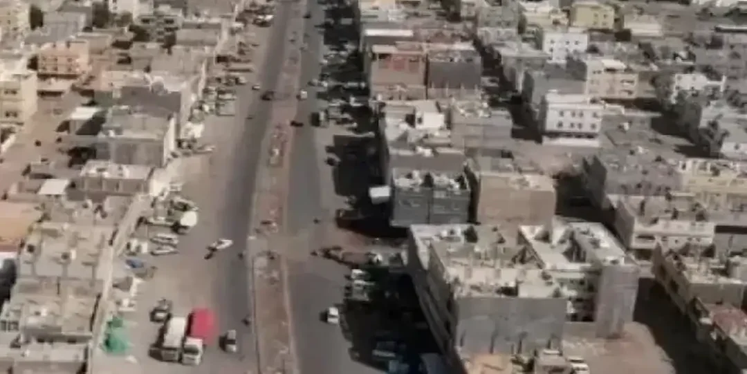 شاب يطعن شقيقه بوحشية وينهي حياته في لحظة مأساوية