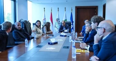 السعودية نيوز :
                                            اتحاد الكرة يستقبل وفدا من السفارة الفرنسية لبحث تطوير تقنية الفيديو