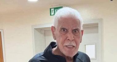 السعودية نيوز :
                                            متابعة دورية لحسن شحاتة من الطاقم الطبى بعد عملية الـ13 ساعة