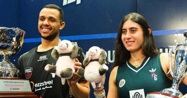 السعودية نيوز :
                                            مراسم تتويج نور الشربيني ومصطفى عسل ببطولة هونج كونج للاسكواش.. صور