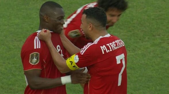 أليو ديانج يعيد التوازن للأهلي بتسجيله هدف التعادل أمام يانج أفريكانز